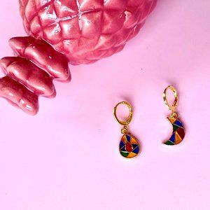 Half and full moon shape women's earrings